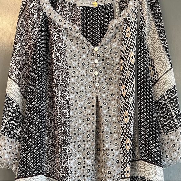 Figueroa Flower Blouse - Picture 5 of 6